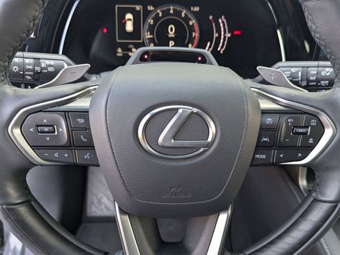 Used 2024 Lexus RX 350 Premium image 15
