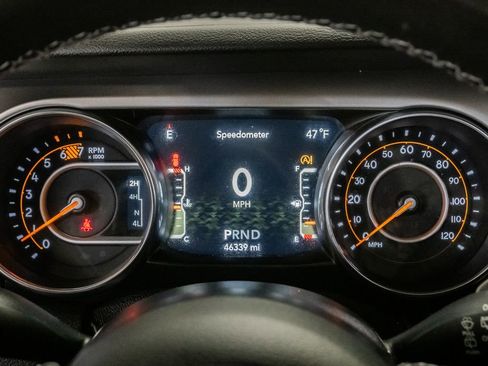 Used 2021 Jeep Wrangler Sport AWD/4WD image 14