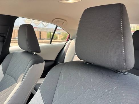 Certified 2025 Toyota Corolla LE FWD image 9
