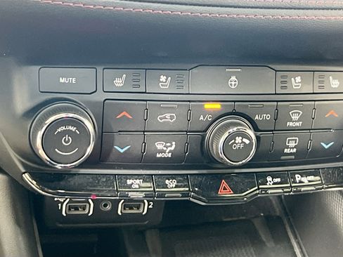 Used 2022 Dodge Durango R/T w/ Blacktop Package image 20