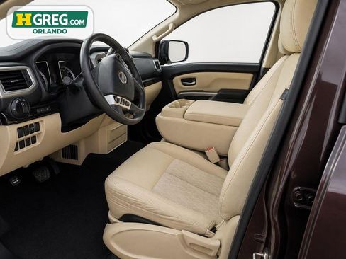 Used 2017 Nissan Titan SV RWD image 10