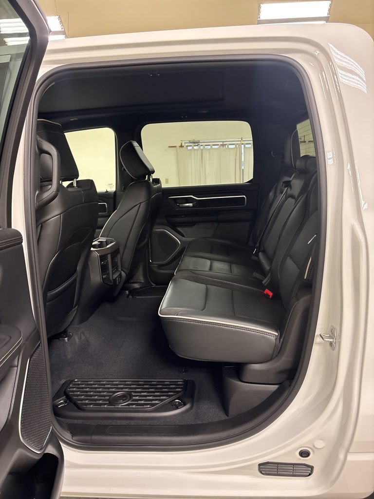 New 2026 RAM 1500 Laramie w/ Laramie Preferred Package AWD/4WD image 24