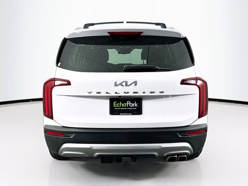 Used 2022 Kia Telluride EX w/ EX Premium Package image 7