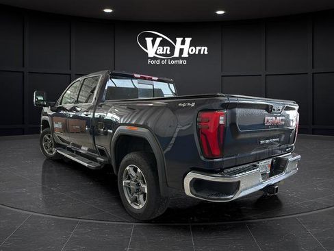 Used 2025 GMC Sierra 2500 SLT w/ SLT Convenience Package AWD/4WD image 5