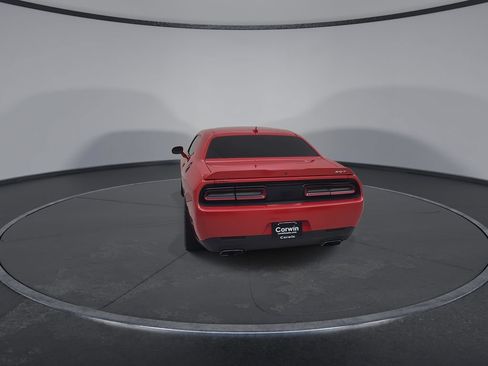 Used 2015 Dodge Challenger SRT RWD image 13