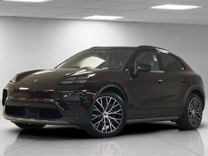 New 2025 Porsche Macan 4S Electric
