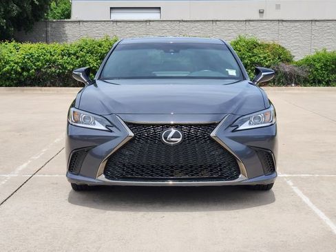Used 2023 Lexus ES 350 F Sport w/ Accessory Package (Z2) image 2