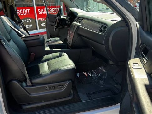 Used 2013 Chevrolet Tahoe LT AWD/4WD image 13