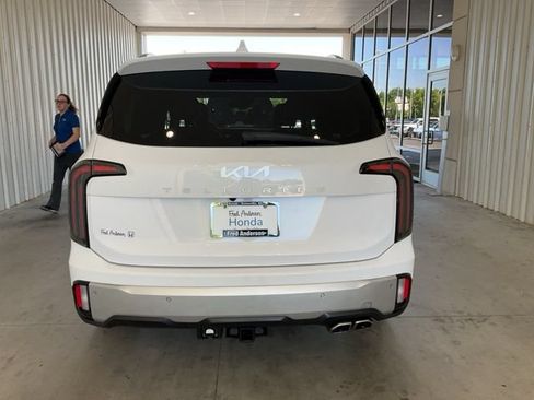 Used 2024 Kia Telluride SX w/ Towing Package FWD image 24
