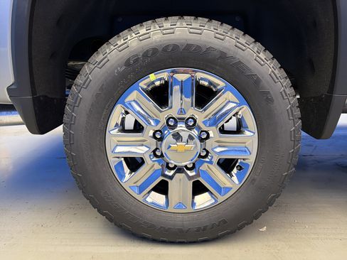 New 2026 Chevrolet Silverado 2500 High Country w/ High Country Premium Package image 9
