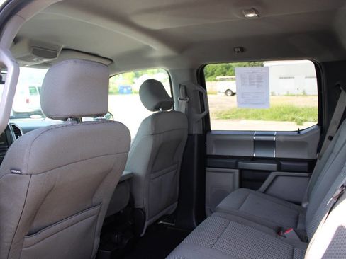 Used 2015 Ford F150 XLT w/ Equipment Group 302A Luxury AWD/4WD image 16
