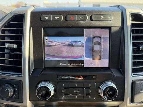 Used 2020 Ford F150 Lariat w/ Equipment Group 502A Luxury image 22