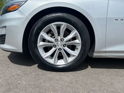 Used 2022 Chevrolet Malibu LT FWD image 9