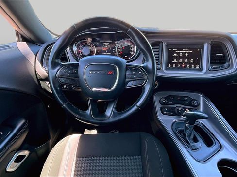 Used 2023 Dodge Challenger SXT RWD image 5