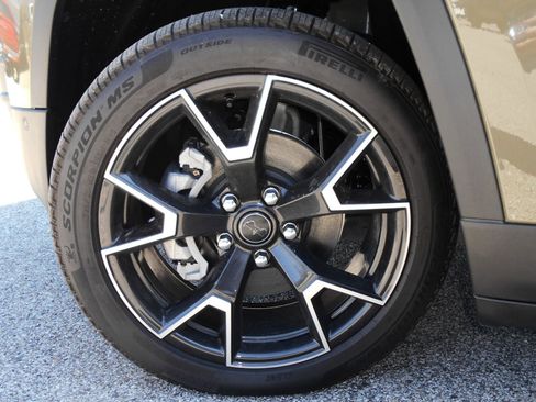 New 2026 Jeep Cherokee Overland AWD/4WD image 10