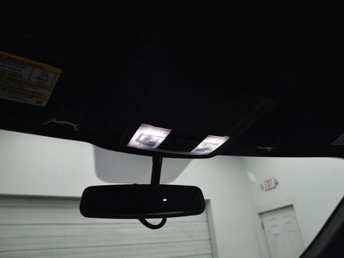 Used 2018 Ford Explorer XLT w/ Equipment Group 202A image 19