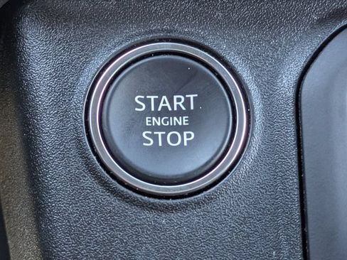 Used 2024 Land Rover Defender 130 V8 AWD/4WD image 29