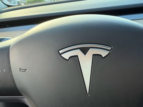 Used 2023 Tesla Model 3 Standard Range RWD image 22