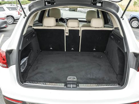 Used 2022 Mercedes-Benz GLC 300 4MATIC image 29