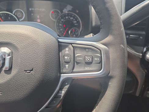 Used 2025 RAM 2500 Big Horn AWD/4WD image 12