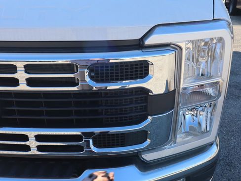 New 2025 Ford F350 XL w/ XL Chrome Package image 10