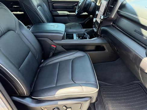 Used 2022 RAM 1500 Limited AWD/4WD image 12