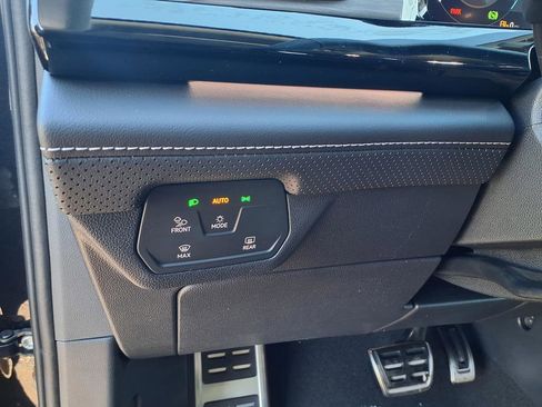 New 2026 Volkswagen Atlas SEL Premium R-Line image 15