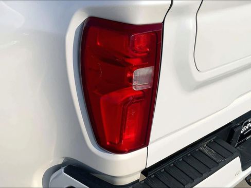 Used 2024 Chevrolet Silverado 3500 High Country image 26