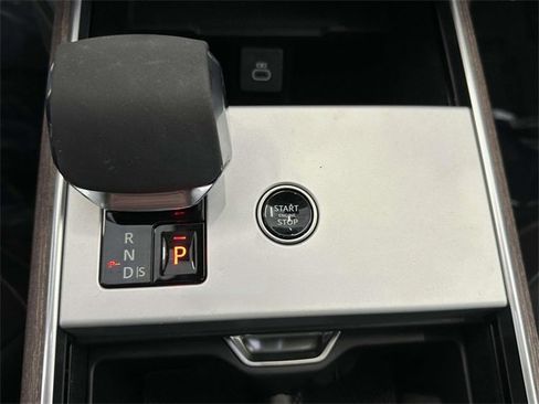 Used 2024 Land Rover Range Rover SE image 23