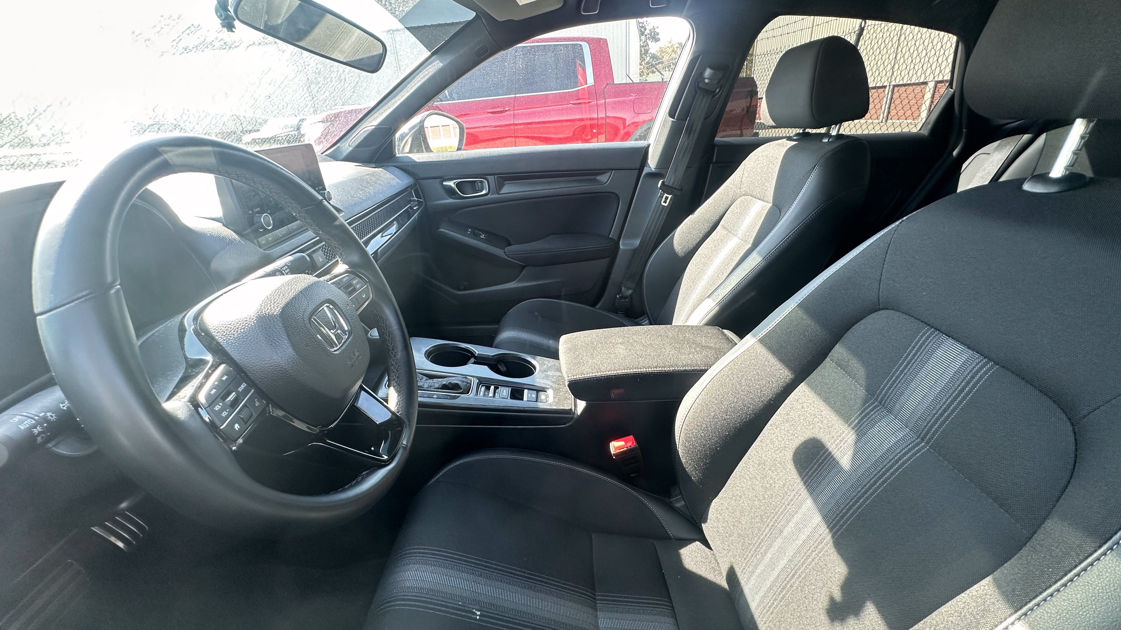 Used 2025 Honda Civic Sport image 4