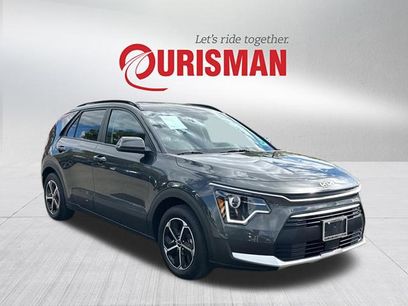 Used 2023 Kia Niro EX