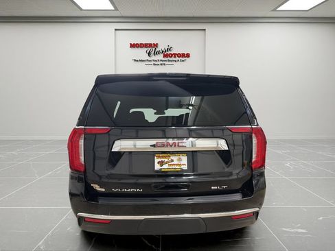 Used 2024 GMC Yukon SLT AWD/4WD image 6