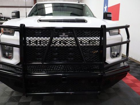 Used 2022 Chevrolet Silverado 2500 Custom w/ Custom Value Package AWD/4WD image 17