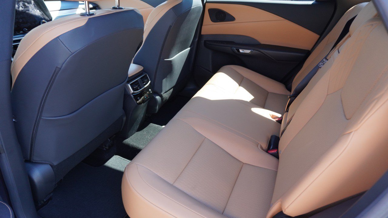 Certified 2025 Lexus RX 350 Premium w/ Accessory Package (Z1) FWD image 18