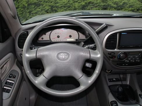 Used 2002 Toyota Sequoia Limited AWD/4WD image 20