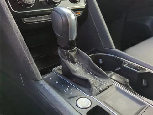 Used 2023 Volkswagen Atlas SE w/ Black Wheel Package image 8