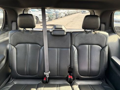 Used 2022 Jeep Wagoneer Series III w/ Premium Group I RWD image 18