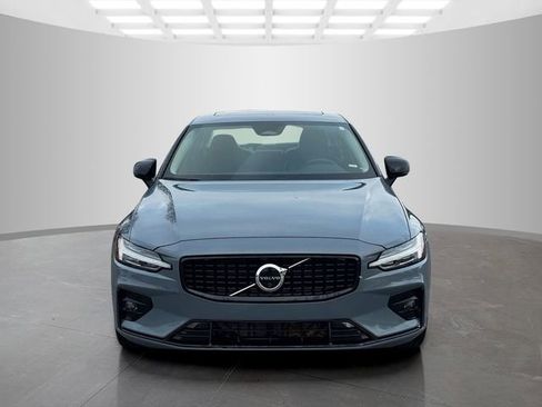 Used 2024 Volvo S60 B5 Plus image 2