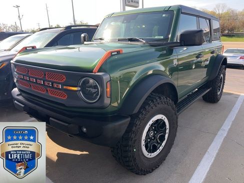 Used 2023 Ford Bronco Big Bend w/ Sasquatch Package image 1