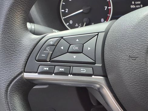 Used 2024 Nissan Sentra SV FWD image 20