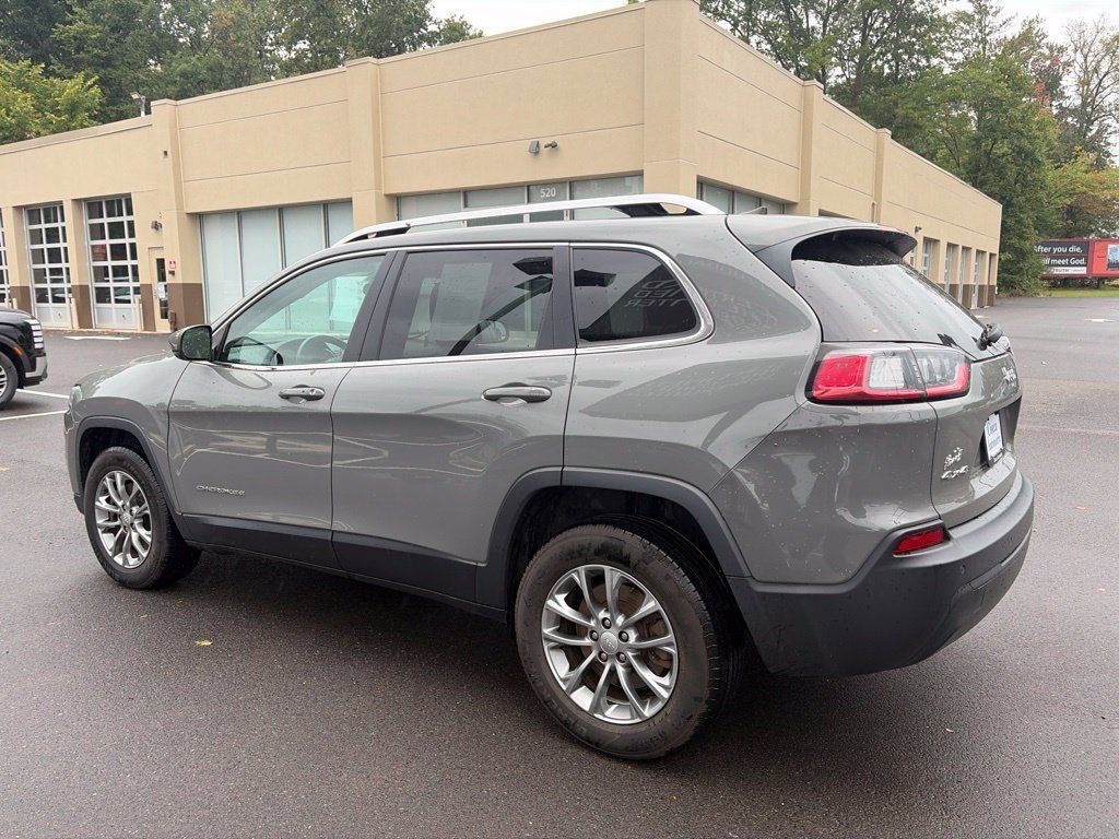 Used 2020 Jeep Cherokee Latitude Plus w/ Cold Weather Group AWD/4WD image 9