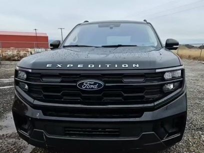 Used 2025 Ford Expedition Active
