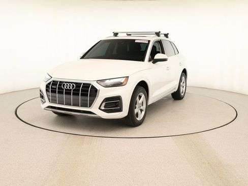 Certified 2023 Audi Q5 2.0T Premium w/ Convenience Package image 12
