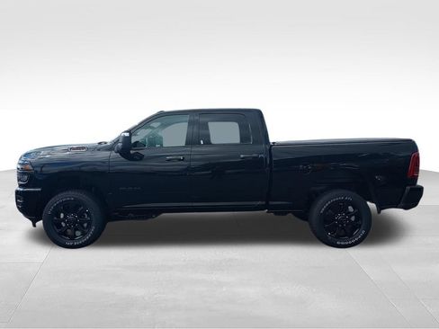 New 2026 RAM 2500 Big Horn AWD/4WD image 5