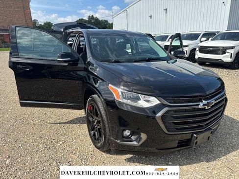 Used 2020 Chevrolet Traverse Premier w/ Redline Edition AWD/4WD image 16