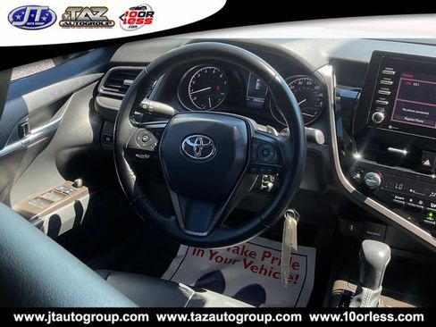 Used 2022 Toyota Camry SE FWD image 17
