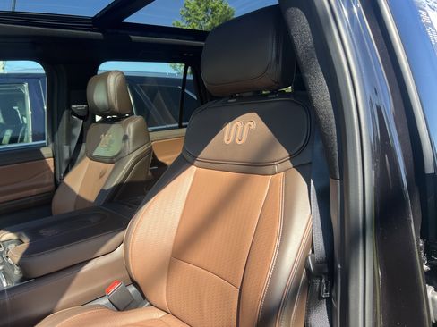 Used 2025 Ford Expedition King Ranch AWD/4WD image 17