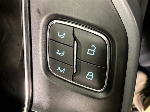 Used 2021 Ford F150 Lariat w/ Equipment Group 502A High AWD/4WD image 32