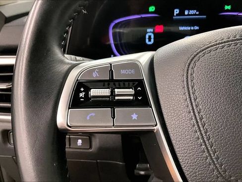 Used 2025 Kia Telluride S FWD image 26