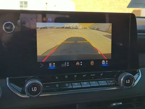 Used 2026 Chevrolet Colorado Trail Boss w/ Midnight Edition image 9